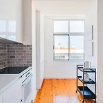 Urban Haven A 2Br Modern Retreat
