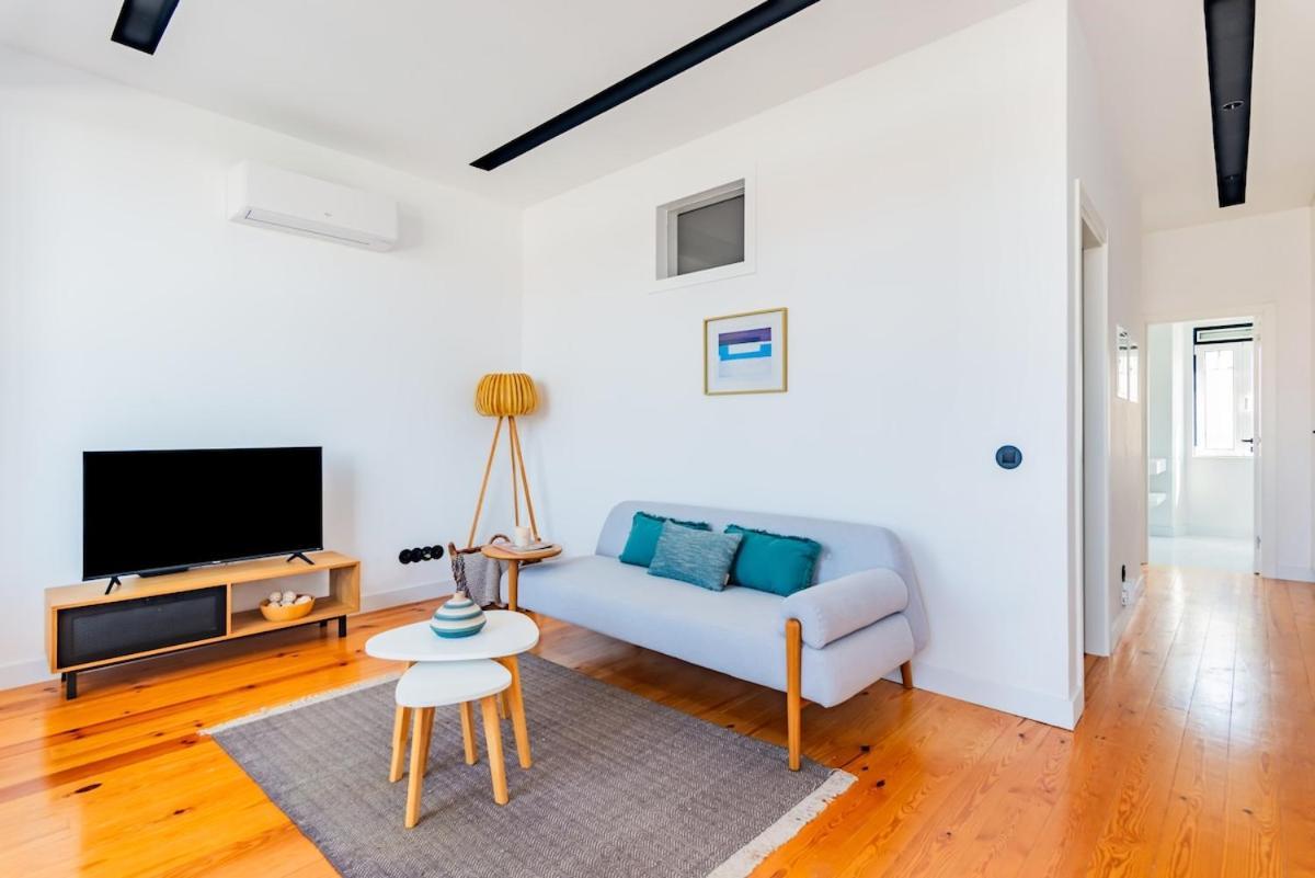 Urban Haven A 2br Modern Retreat * Lisboa