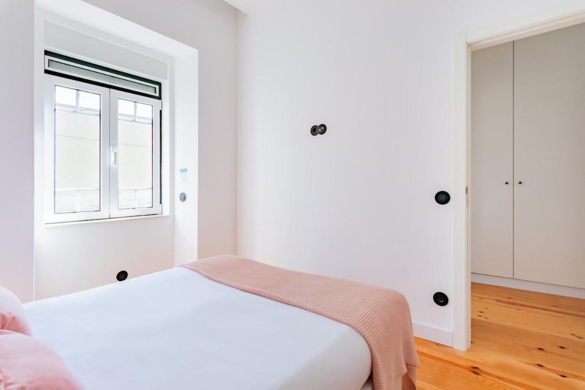 Urban Haven A 2br Modern Retreat