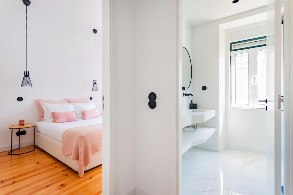 Urban Haven A 2br Modern Retreat * Lisbon